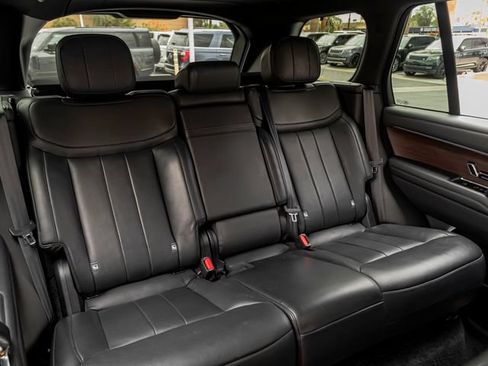 Used 2023 Land Rover Range Rover SE AWD/4WD image 29