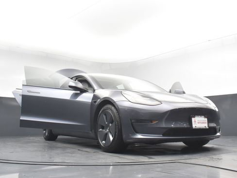 Used 2021 Tesla Model 3 Long Range image 29