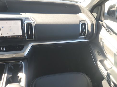 New 2026 Ford Expedition Max Platinum image 15