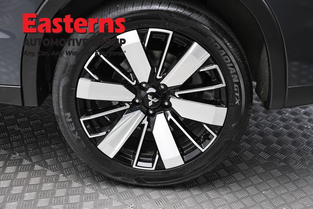 Used 2025 Mitsubishi Outlander SE AWD/4WD image 9