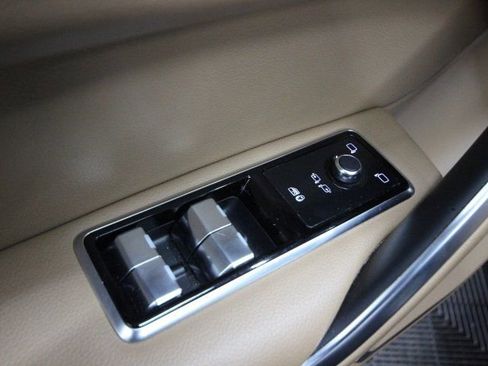 Used 2021 Jaguar F-PACE S image 12