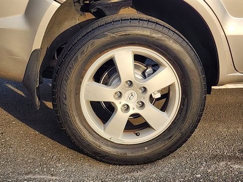 Used 2006 Hyundai Tucson GL image 11