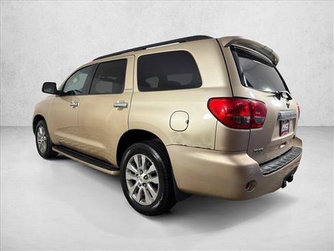 Used 2010 Toyota Sequoia Limited AWD/4WD image 7
