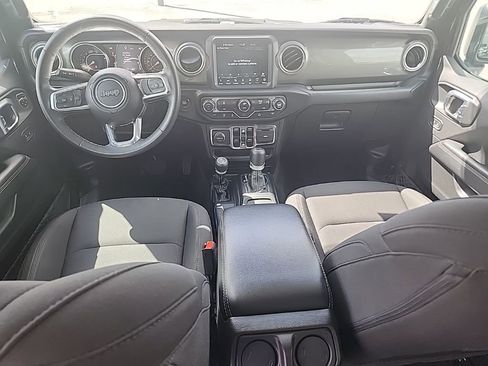 Used 2023 Jeep Wrangler Sahara image 11
