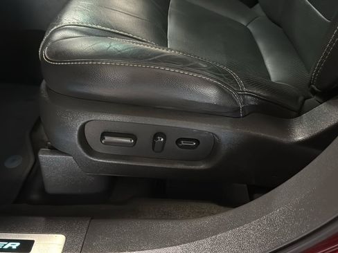 Used 2015 Ford Explorer Sport w/ Equipment Group 401A AWD/4WD image 9