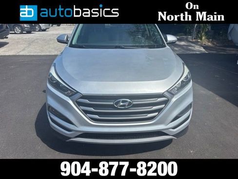 Used 2017 Hyundai Tucson Sport w/ Cargo Package FWD image 11