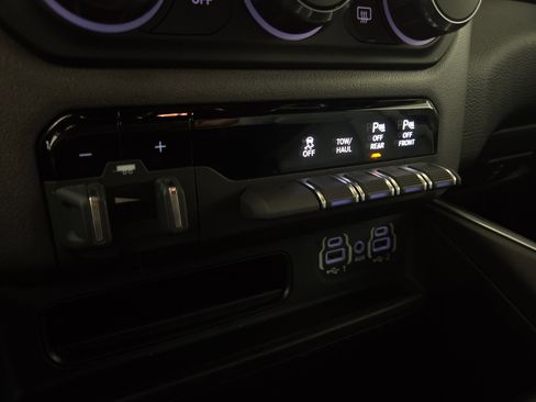 Used 2021 RAM 1500 Big Horn image 26