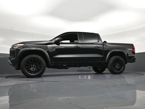 Used 2024 Chevrolet Colorado Trail Boss w/ Advanced Trailering Package AWD/4WD image 33
