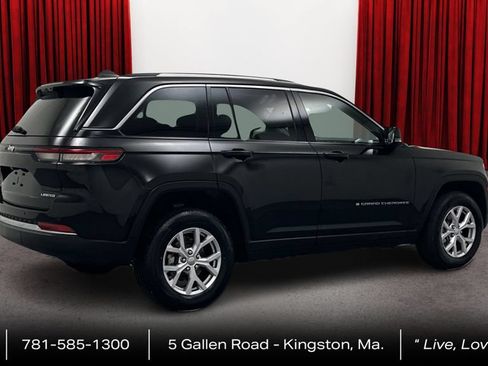 Used 2022 Jeep Grand Cherokee Limited w/ Luxury Tech Group II AWD/4WD image 5