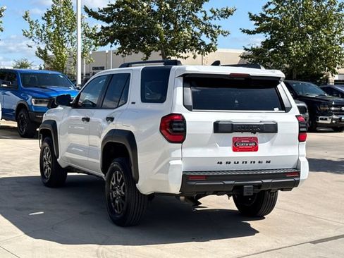 Used 2026 Toyota 4Runner SR5 AWD/4WD image 6