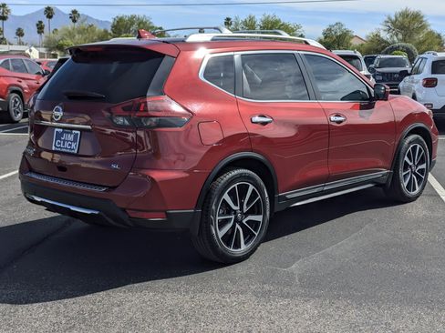 Used 2020 Nissan Rogue SL w/ Premium Package image 2