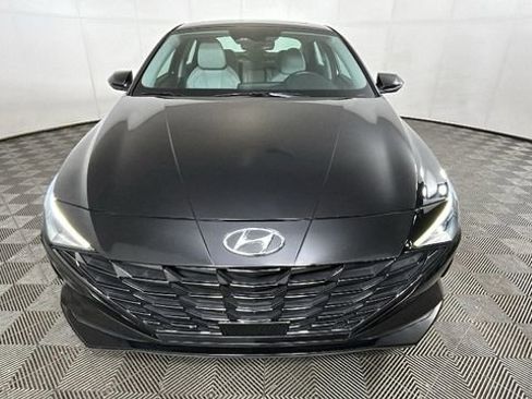 Used 2023 Hyundai Elantra Limited FWD image 8