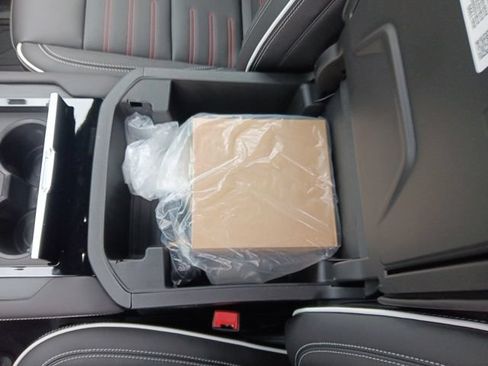 New 2026 GMC Yukon AT4 Ultimate w/ LPO, Floor Liner Package AWD/4WD image 20
