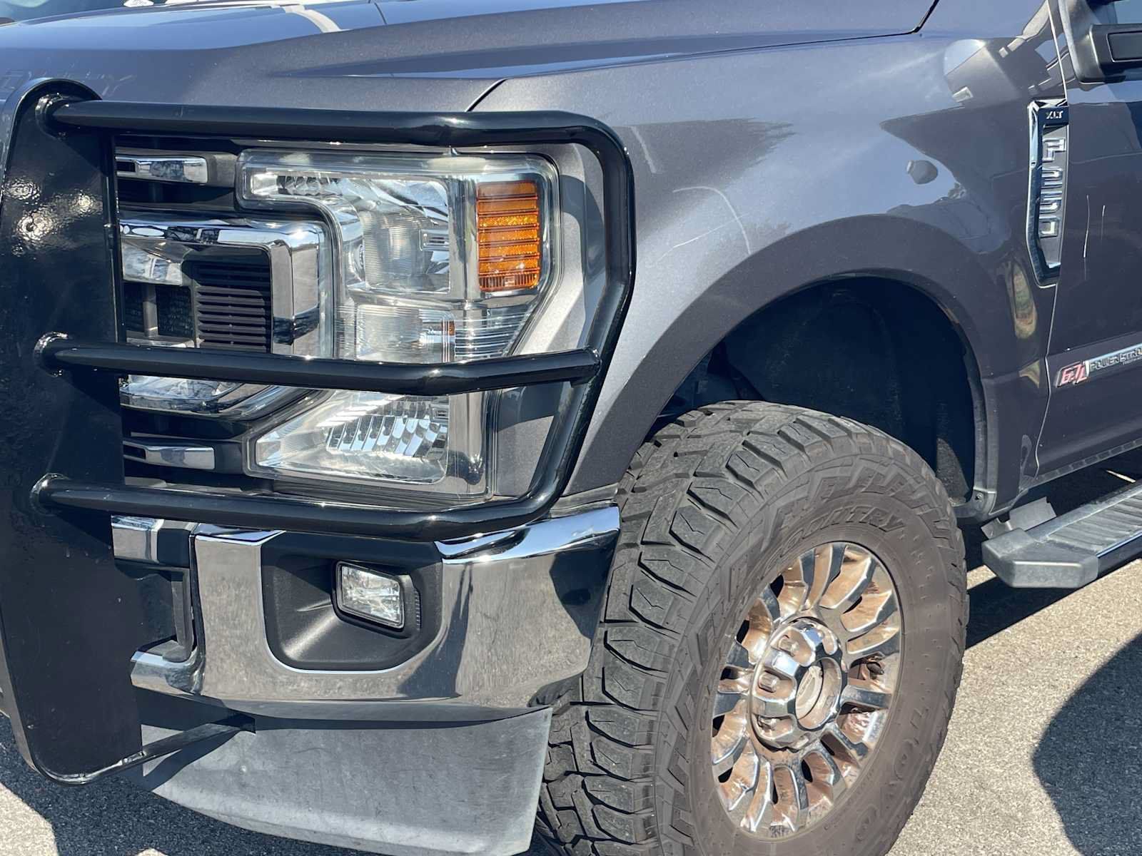 Used 2022 Ford F250 XLT w/ XLT Premium Package AWD/4WD image 10