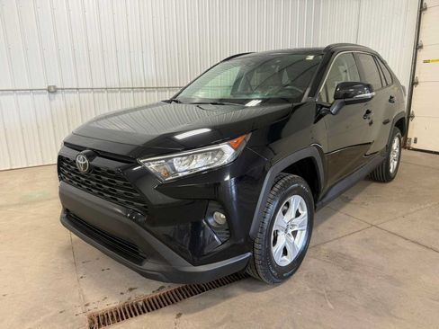 Used 2021 Toyota RAV4 XLE w/ Convenience Package AWD/4WD image 1