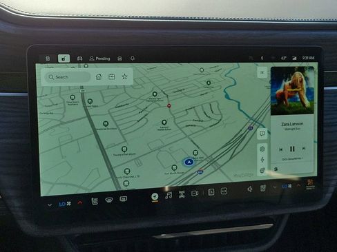 Used 2023 Rivian R1S Adventure image 14