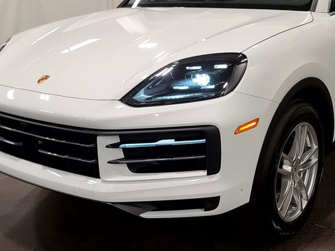 New 2026 Porsche Cayenne image 32