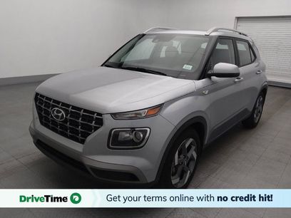 Used 2022 Hyundai Venue SEL