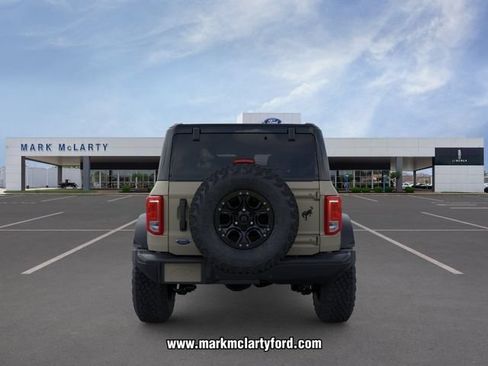 New 2026 Ford Bronco Big Bend w/ Black Diamond Package AWD/4WD image 5