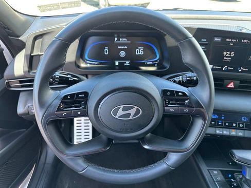 Certified 2025 Hyundai Elantra Sport FWD image 15