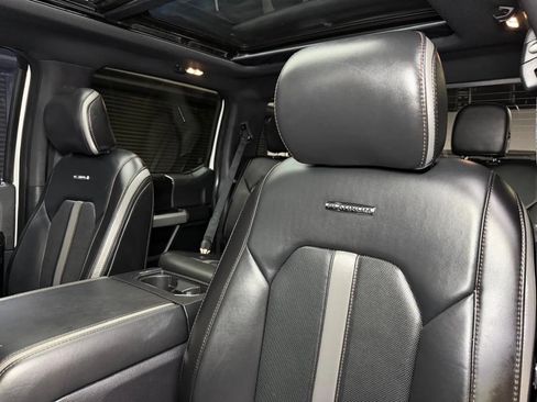 Used 2018 Ford F150 Platinum w/ Equipment Group 701A Luxury AWD/4WD image 30