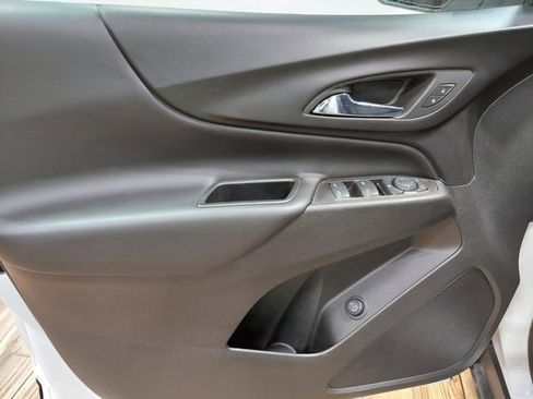 Certified 2022 Chevrolet Equinox LT image 36