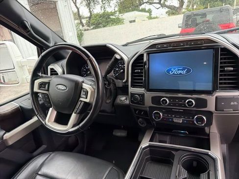 Used 2022 Ford F250 Lariat w/ Lariat Ultimate Package image 5