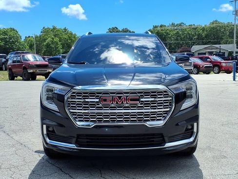 Used 2023 GMC Terrain Denali AWD/4WD image 2