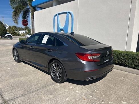 Used 2018 Honda Accord Sport image 6