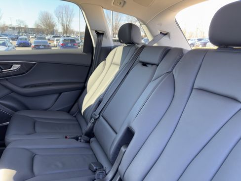 Used 2023 Audi Q7 Premium Plus w/ Premium Plus Package image 33
