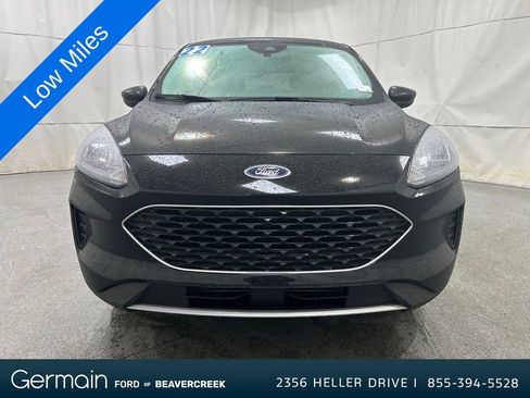 Certified 2022 Ford Escape SE w/ Cold Weather Package image 3