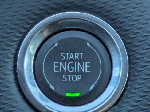 Used 2026 Chevrolet Equinox LT FWD image 16