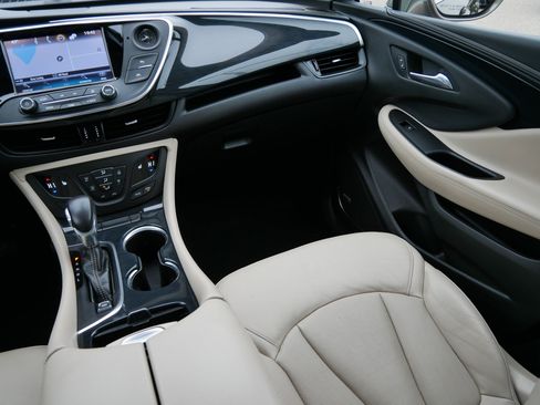 Used 2018 Buick Envision Premium image 11