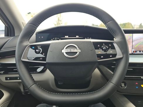 Used 2025 Nissan Murano SL image 26