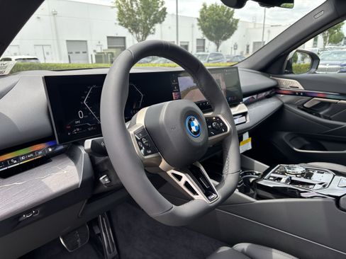 New 2027 BMW 550e xDrive w/ Executive Package AWD/4WD image 16