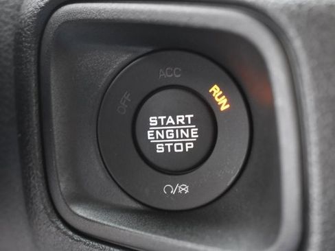 Used 2025 Jeep Wrangler Sport image 26