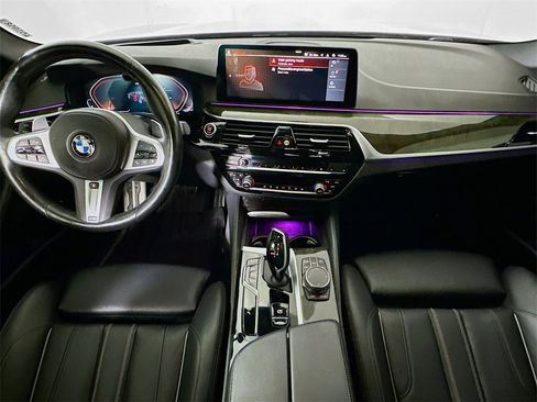 Used 2023 BMW 540i xDrive w/ M Sport Package image 16