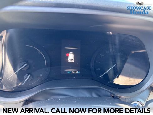 Used 2021 Toyota Sienna LE FWD image 11