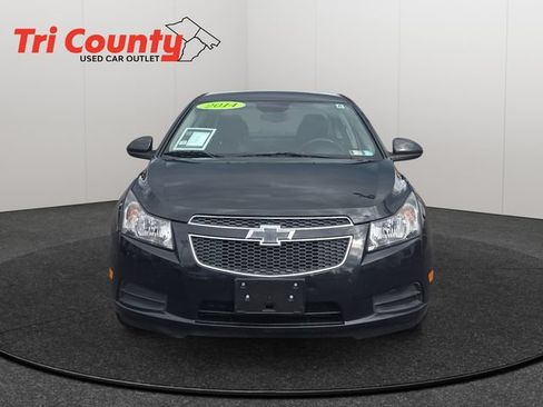 Used 2014 Chevrolet Cruze LT FWD image 2