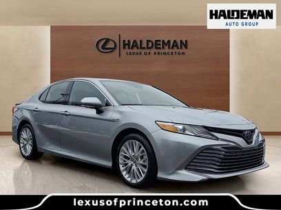 Used 2020 Toyota Camry XLE w/ Sunroof Package