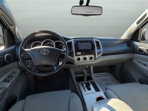 Used 2011 Toyota Tacoma 4x4 Double Cab w/ TRD Off-Road Pkg image 10