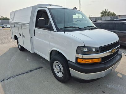 New 2024 Chevrolet Express 3500 w/ Power Convenience Package
