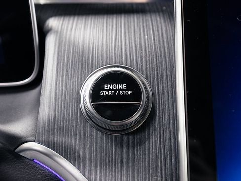 Certified 2025 Mercedes-Benz GLC 350e GLC 350e image 16