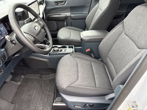 New 2026 Ford Maverick XLT w/ XLT Luxury Package AWD/4WD image 9