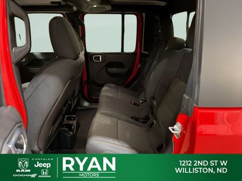 New 2026 Jeep Gladiator Mojave w/ Technology Group AWD/4WD image 43