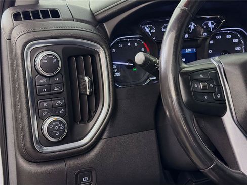 Used 2019 GMC Sierra 1500 SLT w/ SLT Premium Package AWD/4WD image 17