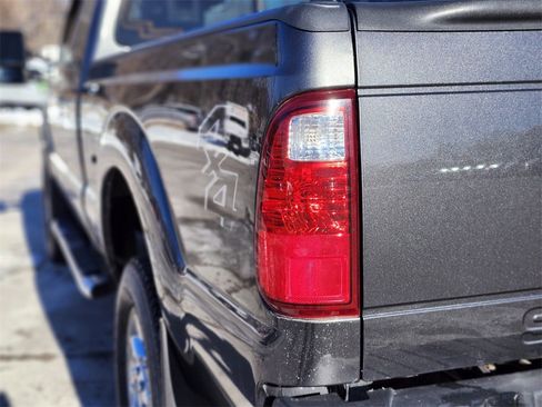 Used 2016 Ford F250 Lariat w/ Lariat Interior Package image 9