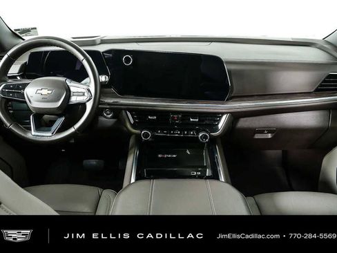 Used 2025 Chevrolet Tahoe LT AWD/4WD image 19