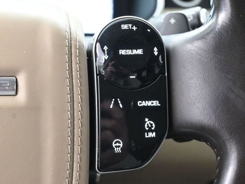 Used 2019 Land Rover Range Rover HSE image 22