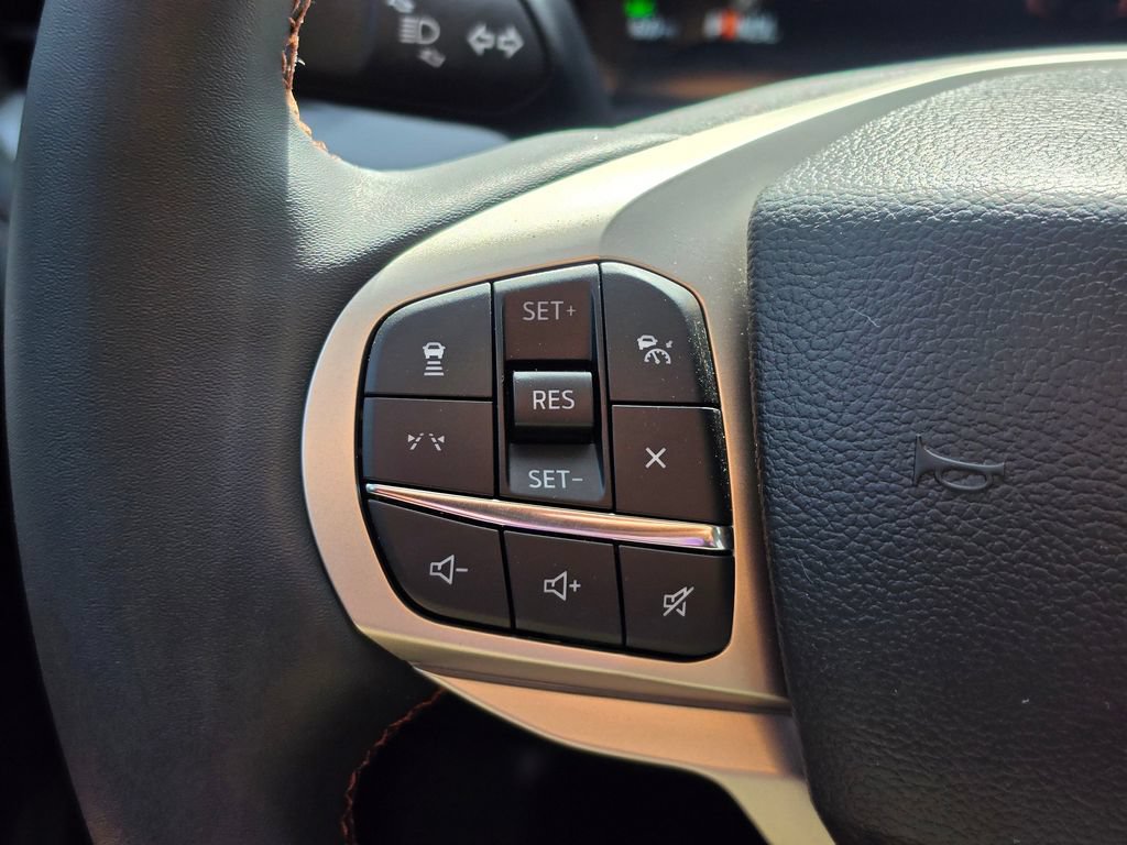 New 2026 Ford Explorer Active AWD/4WD image 31